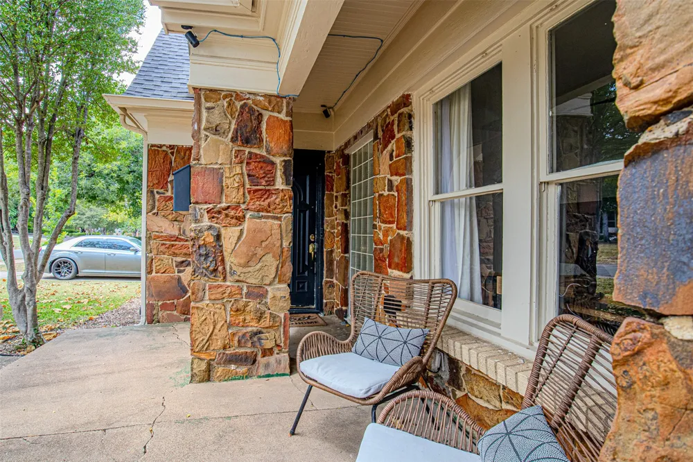 1618 Seevers Avenue Dallas, TX 75216