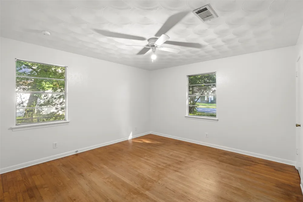 412 E Ross Street Waxahachie, TX 75165