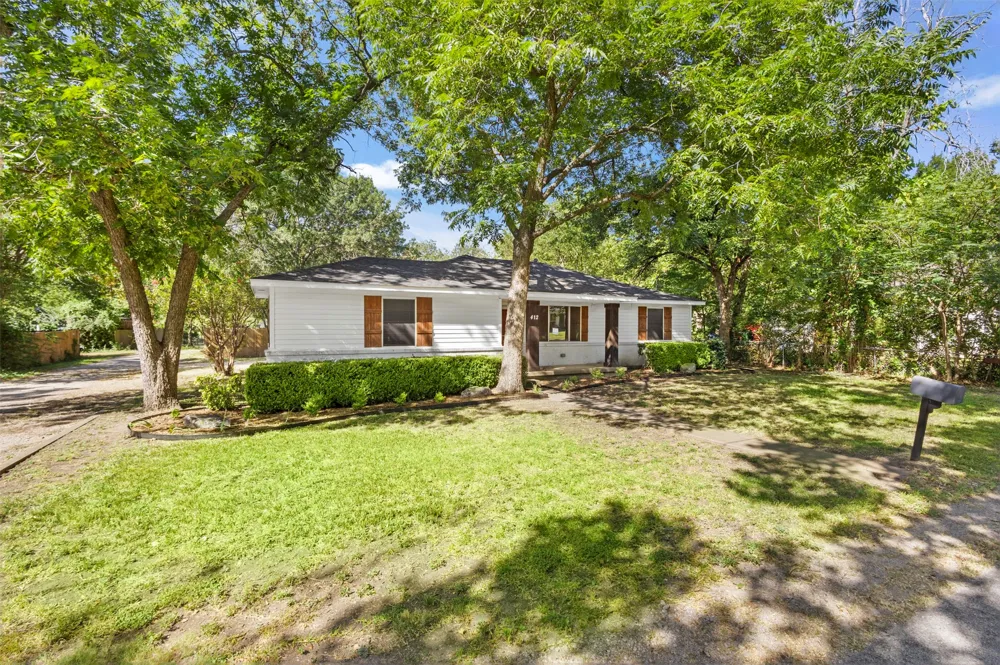 412 E Ross Street Waxahachie, TX 75165