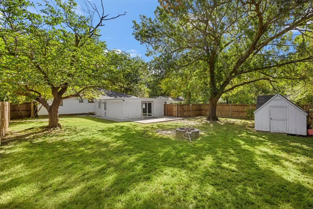 412 E Ross Street Waxahachie, TX 75165