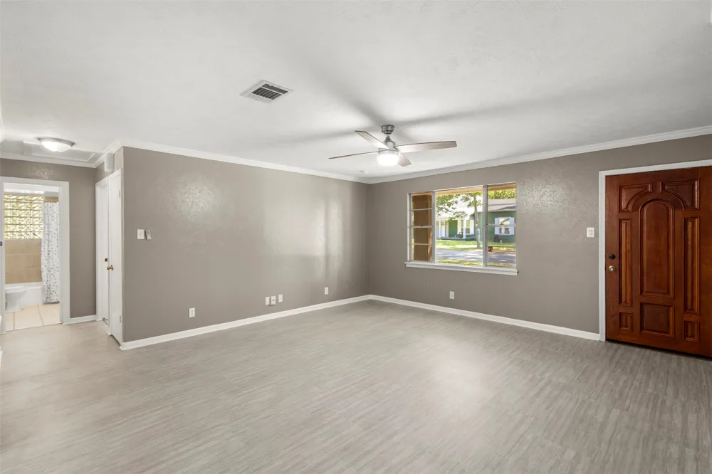 412 E Ross Street Waxahachie, TX 75165