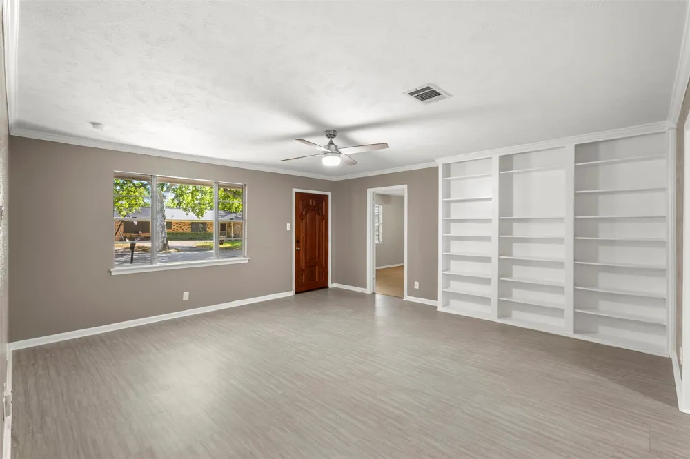 412 E Ross Street Waxahachie, TX 75165