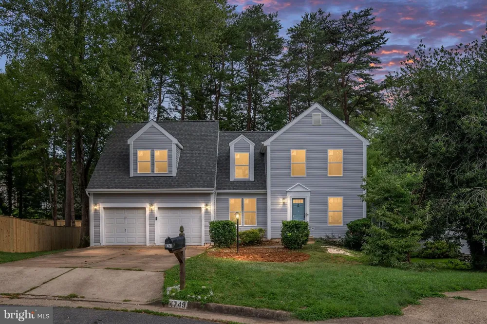 4749 SHADOW OAK COURT Dumfries, VA 22025