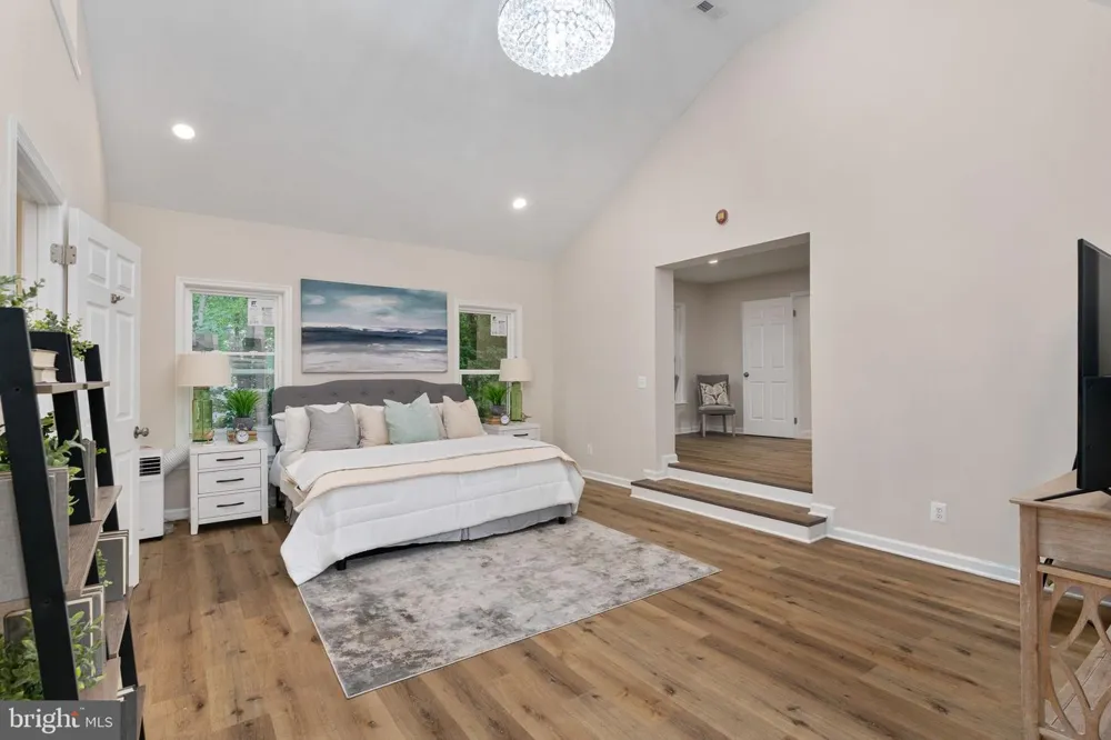 4749 SHADOW OAK COURT Dumfries, VA 22025