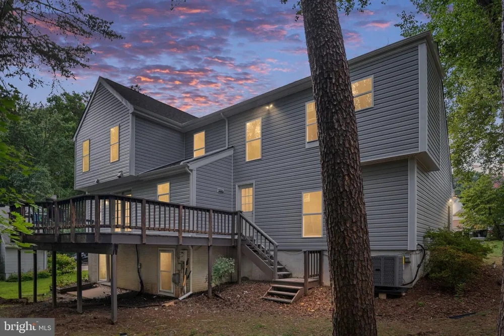 4749 SHADOW OAK COURT Dumfries, VA 22025