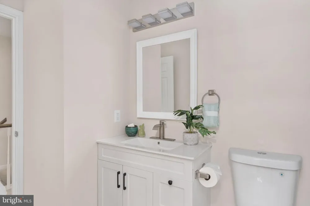 4749 SHADOW OAK COURT Dumfries, VA 22025
