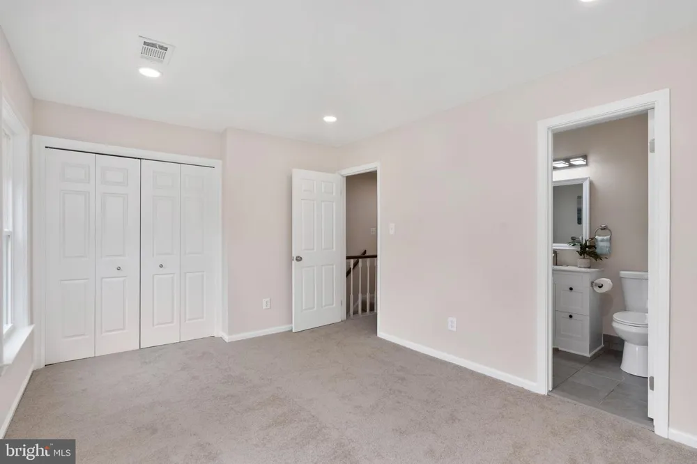 4749 SHADOW OAK COURT Dumfries, VA 22025