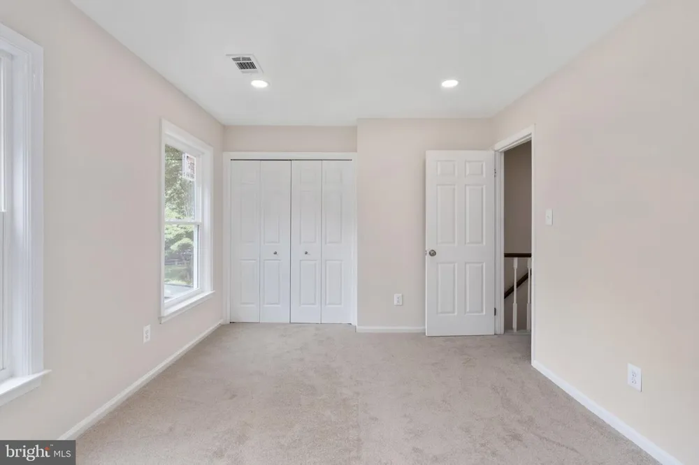 4749 SHADOW OAK COURT Dumfries, VA 22025