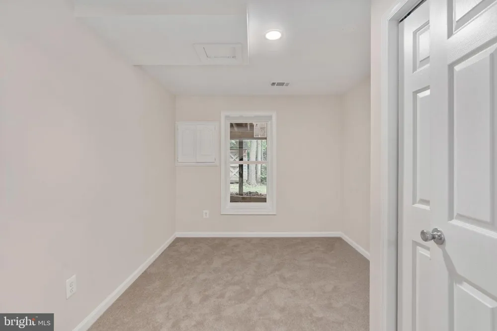 4749 SHADOW OAK COURT Dumfries, VA 22025