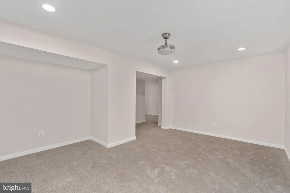 4749 SHADOW OAK COURT Dumfries, VA 22025
