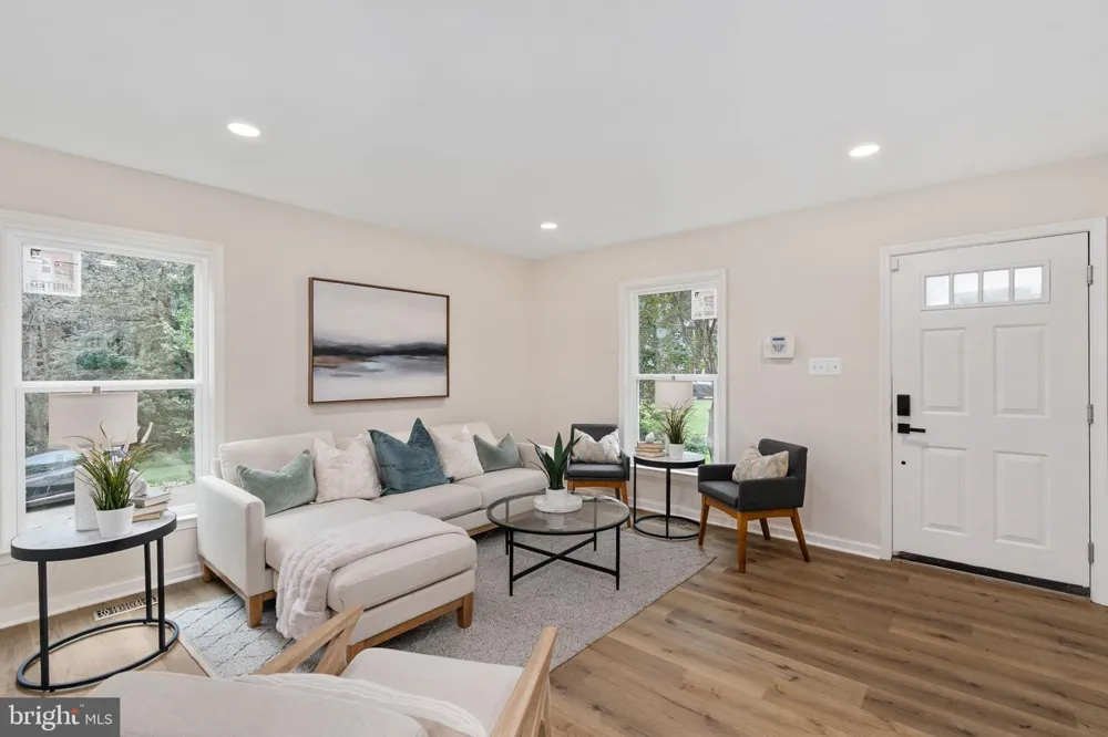 4749 SHADOW OAK COURT Dumfries, VA 22025