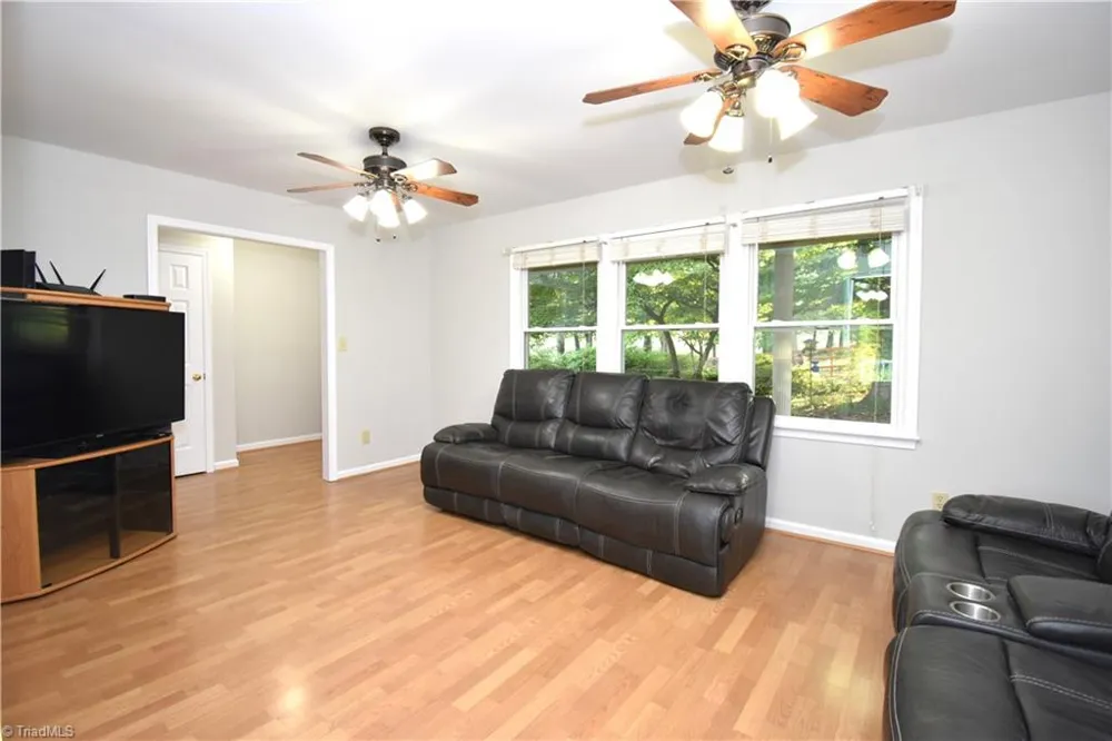 8546 Hudson-James Road Summerfield, NC 27358