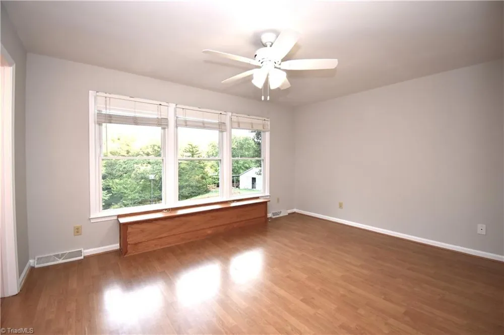 8546 Hudson-James Road Summerfield, NC 27358