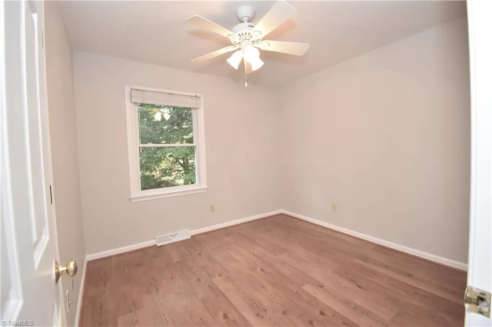 8546 Hudson-James Road Summerfield, NC 27358