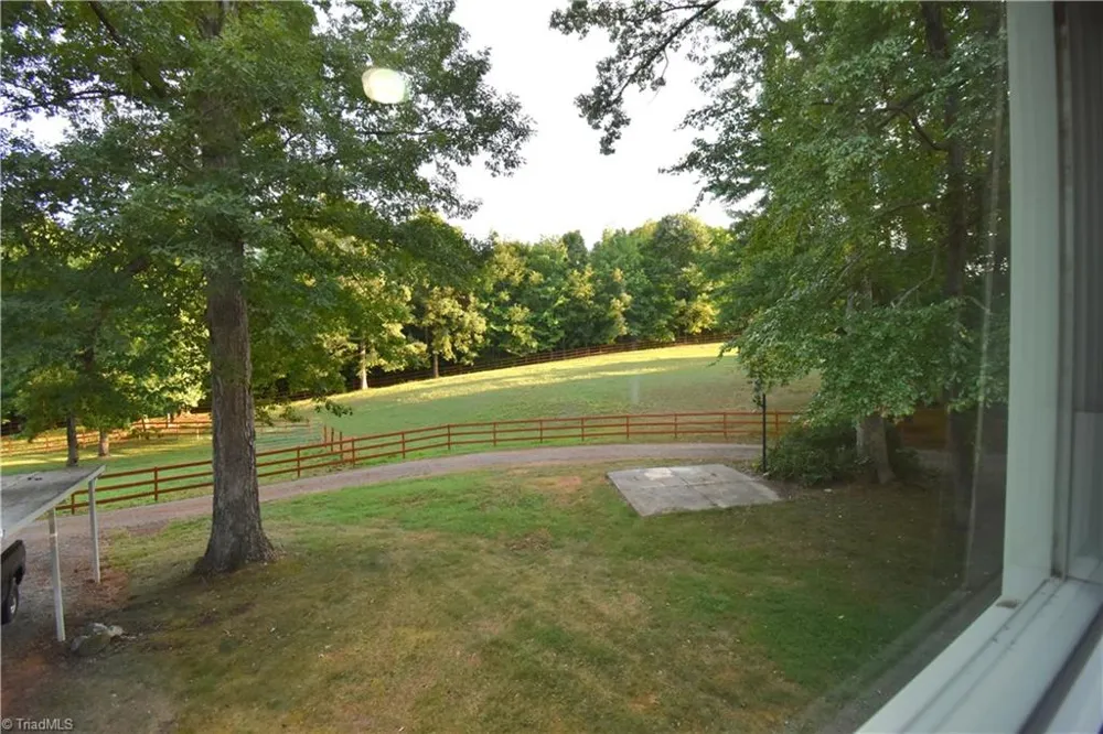 8546 Hudson-James Road Summerfield, NC 27358