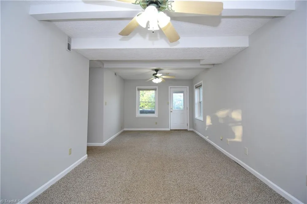 8546 Hudson-James Road Summerfield, NC 27358
