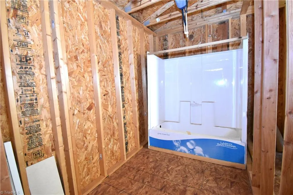 8546 Hudson-James Road Summerfield, NC 27358