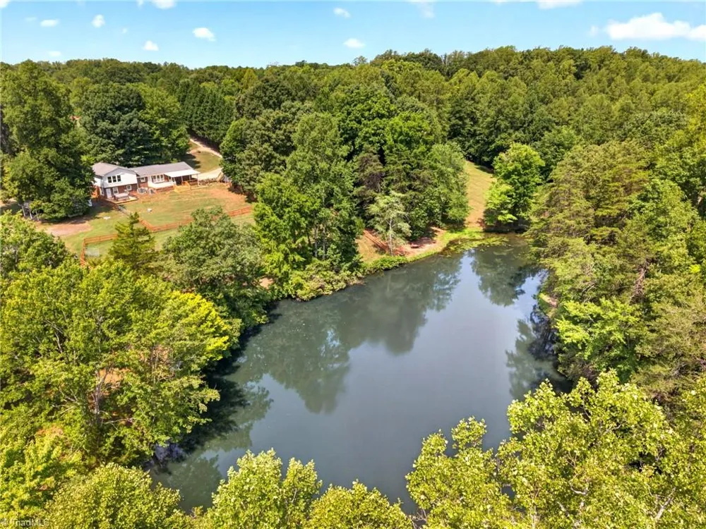 8546 Hudson-James Road Summerfield, NC 27358