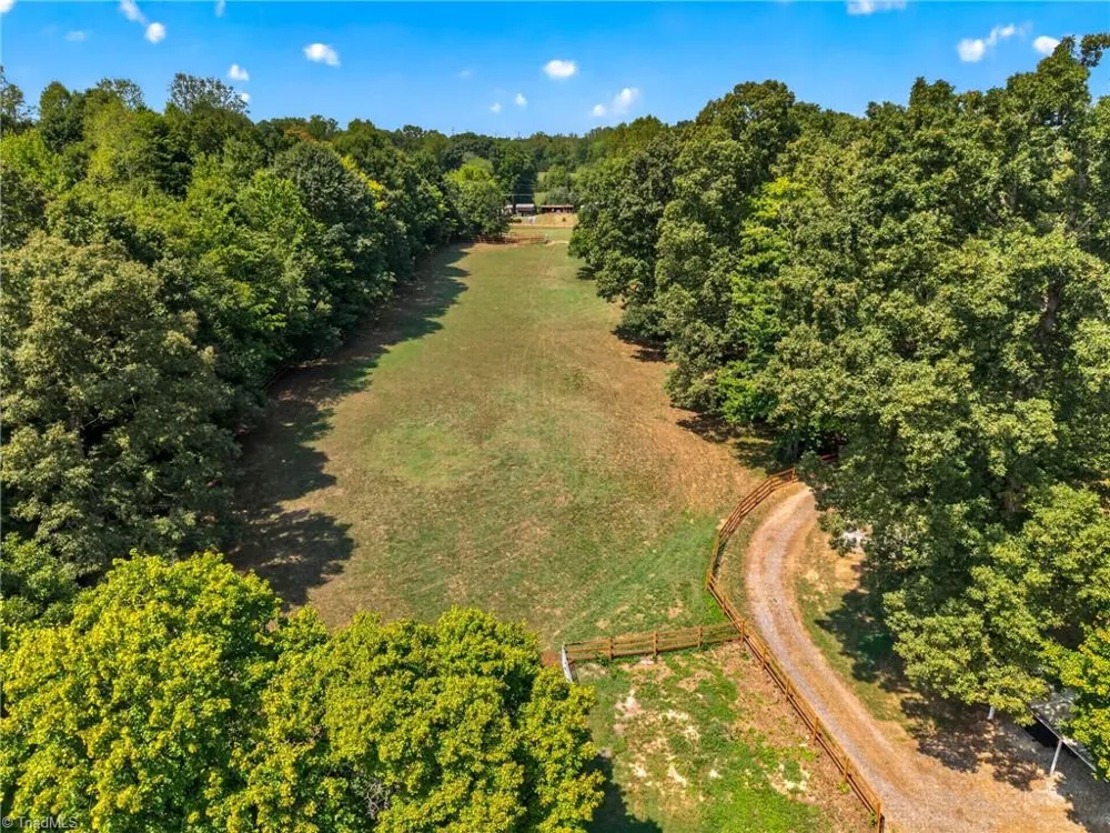 8546 Hudson-James Road Summerfield, NC 27358