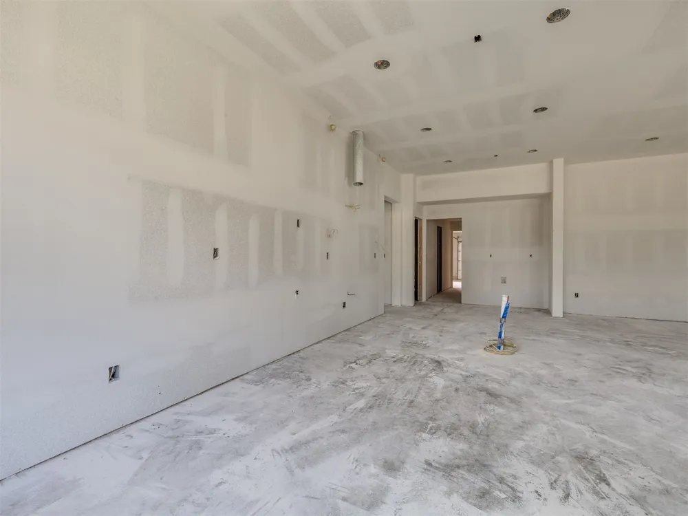 695 W 113th Court S Jenks, OK 74037