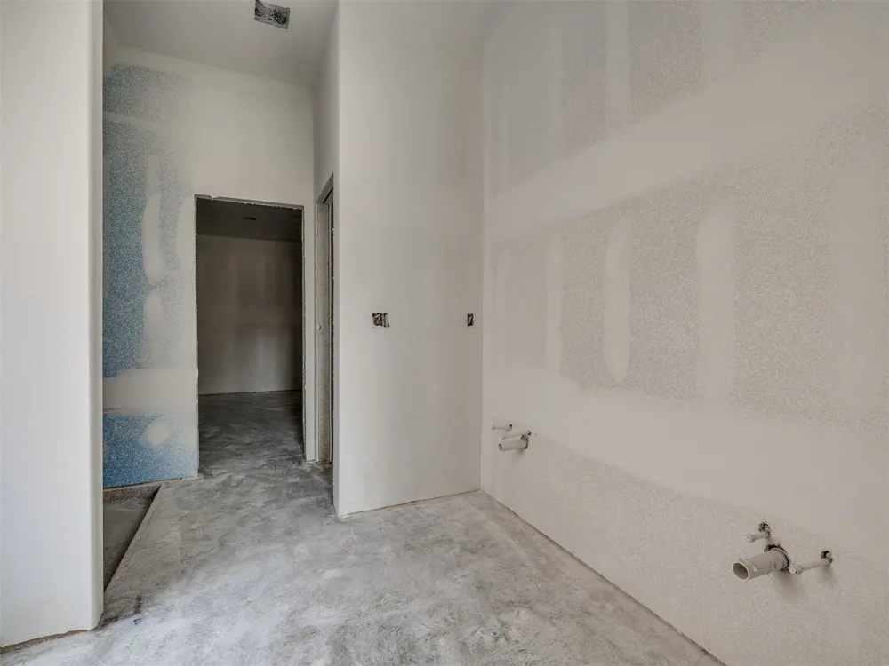 695 W 113th Court S Jenks, OK 74037