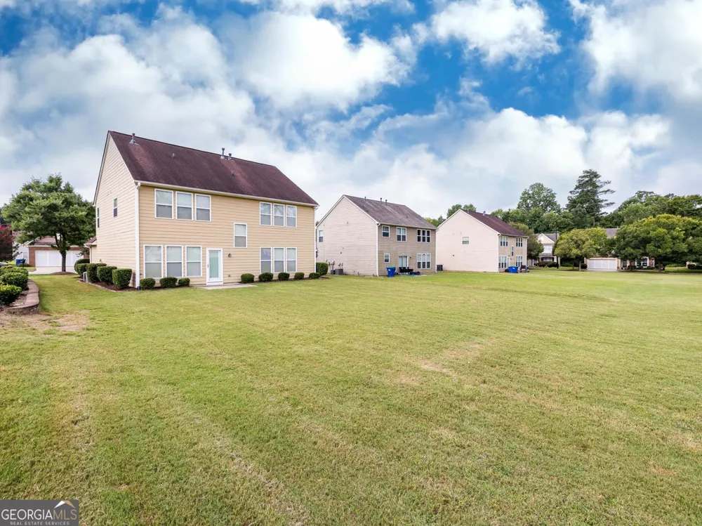 5689 Sunlily DR South Fulton, GA 30349