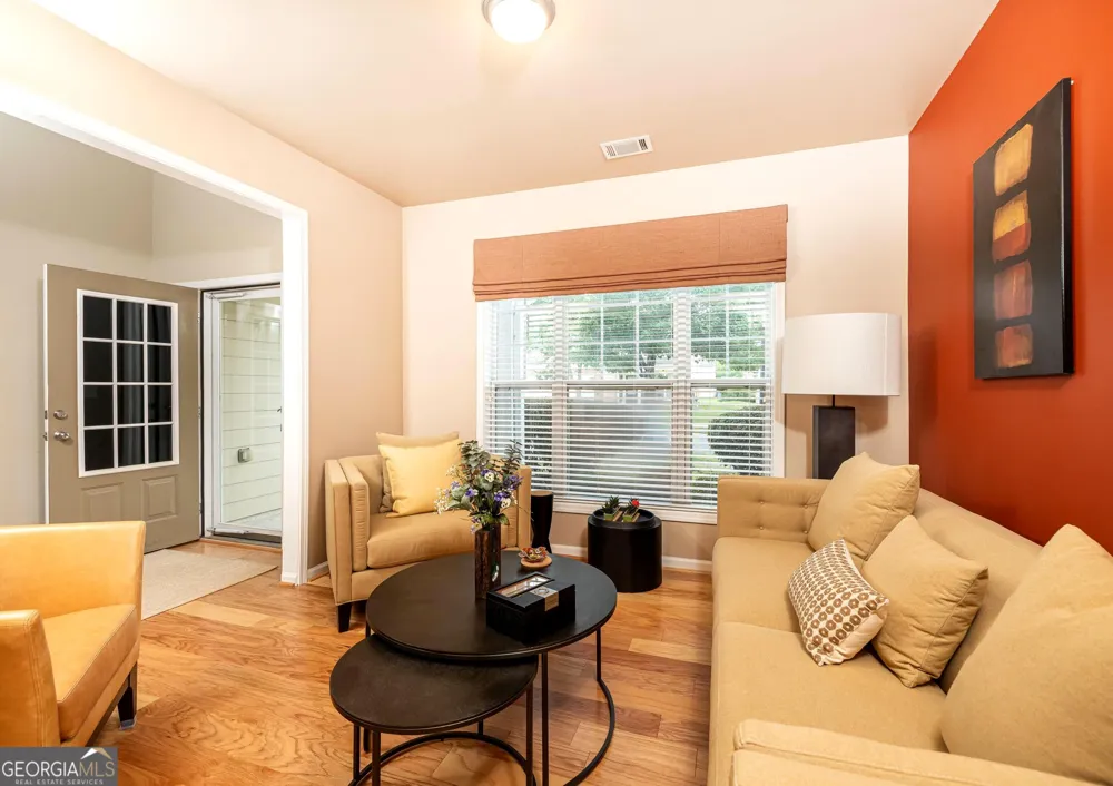 5689 Sunlily DR South Fulton, GA 30349
