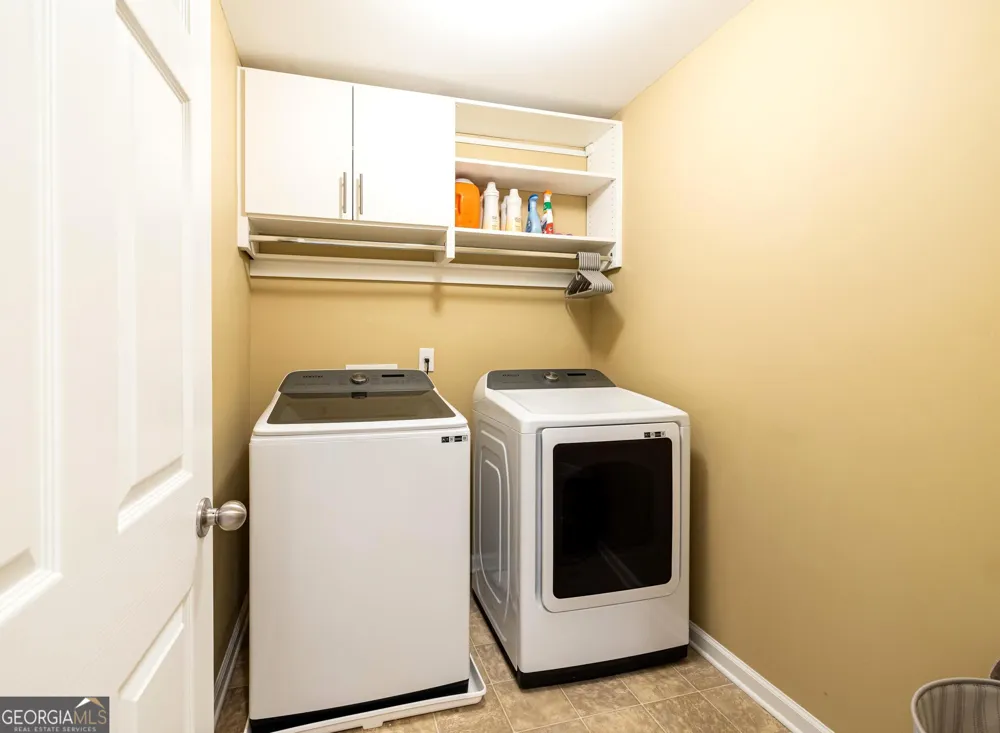 5689 Sunlily DR South Fulton, GA 30349