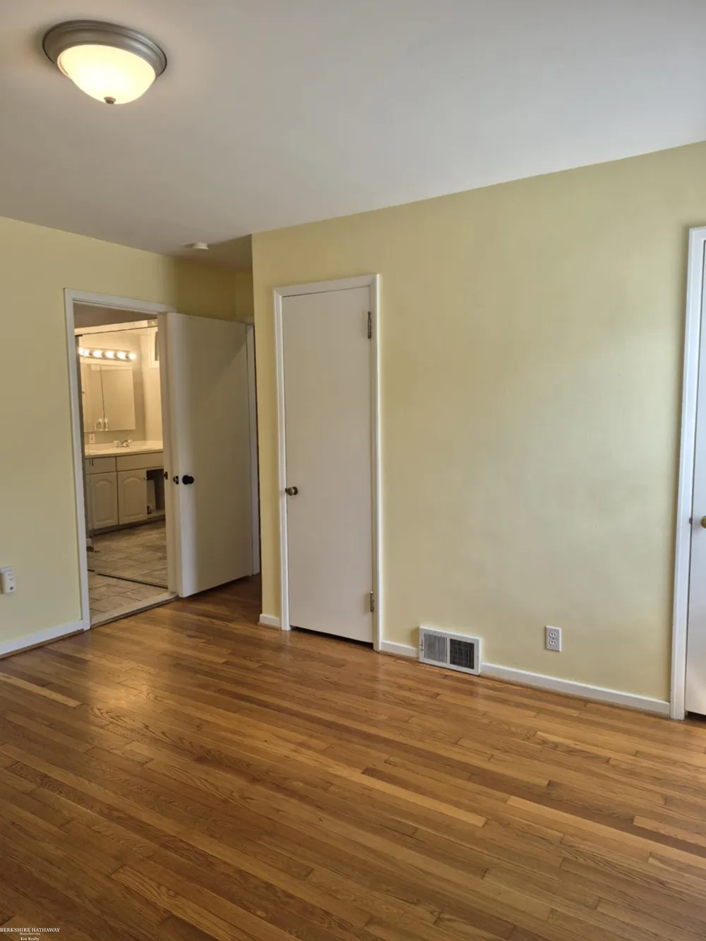 316 Chalfonte Avenue Grosse Pointe Farms City, MI 48236