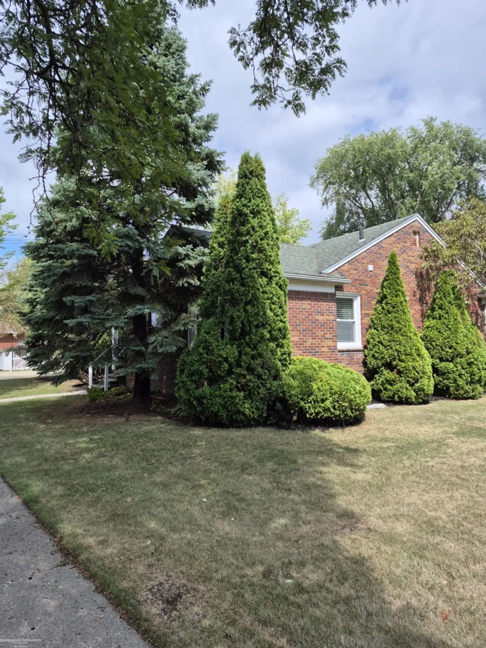 316 Chalfonte Avenue Grosse Pointe Farms City, MI 48236
