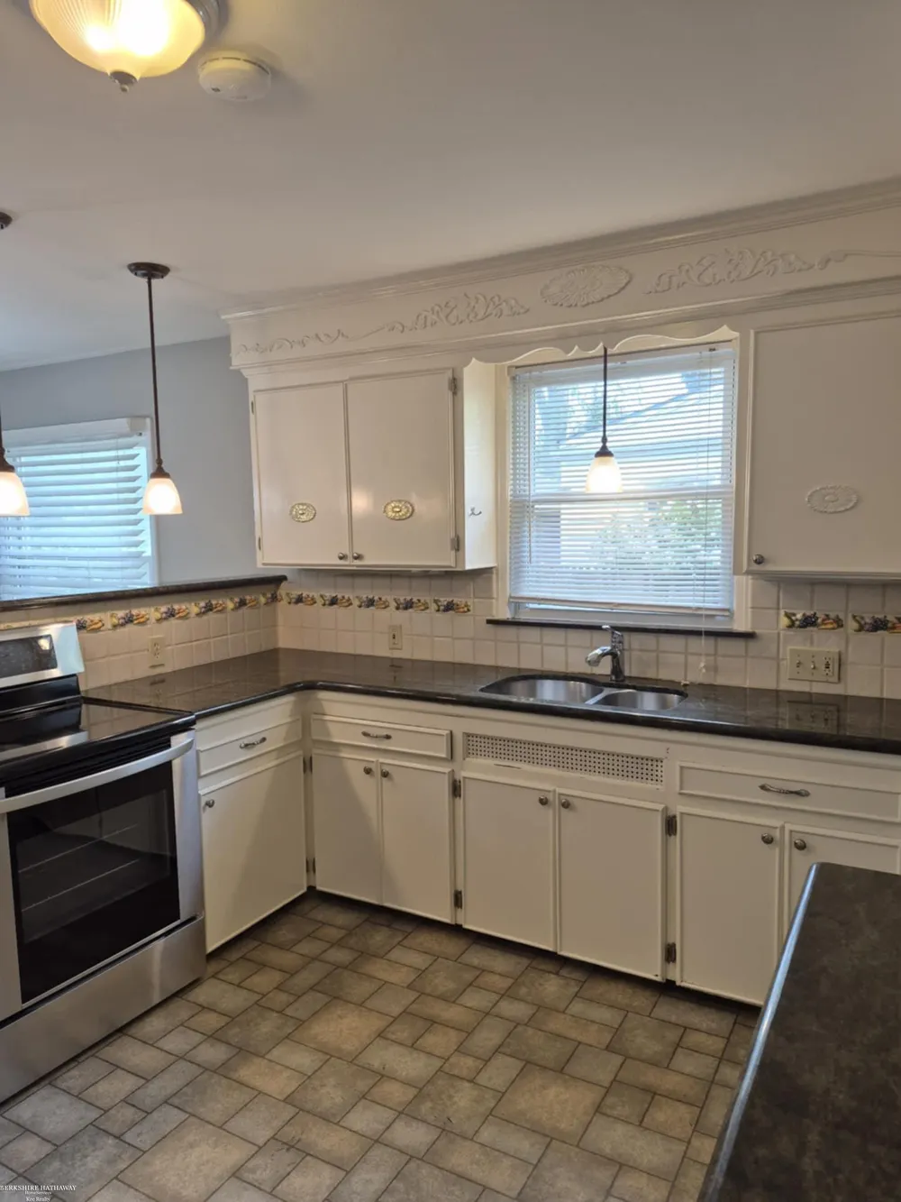 316 Chalfonte Avenue Grosse Pointe Farms City, MI 48236