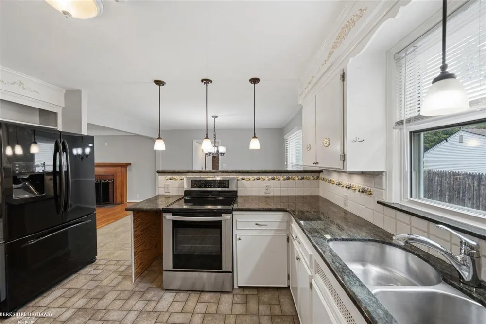316 Chalfonte Avenue Grosse Pointe Farms City, MI 48236