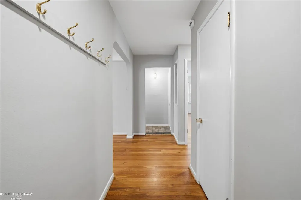 316 Chalfonte Avenue Grosse Pointe Farms City, MI 48236