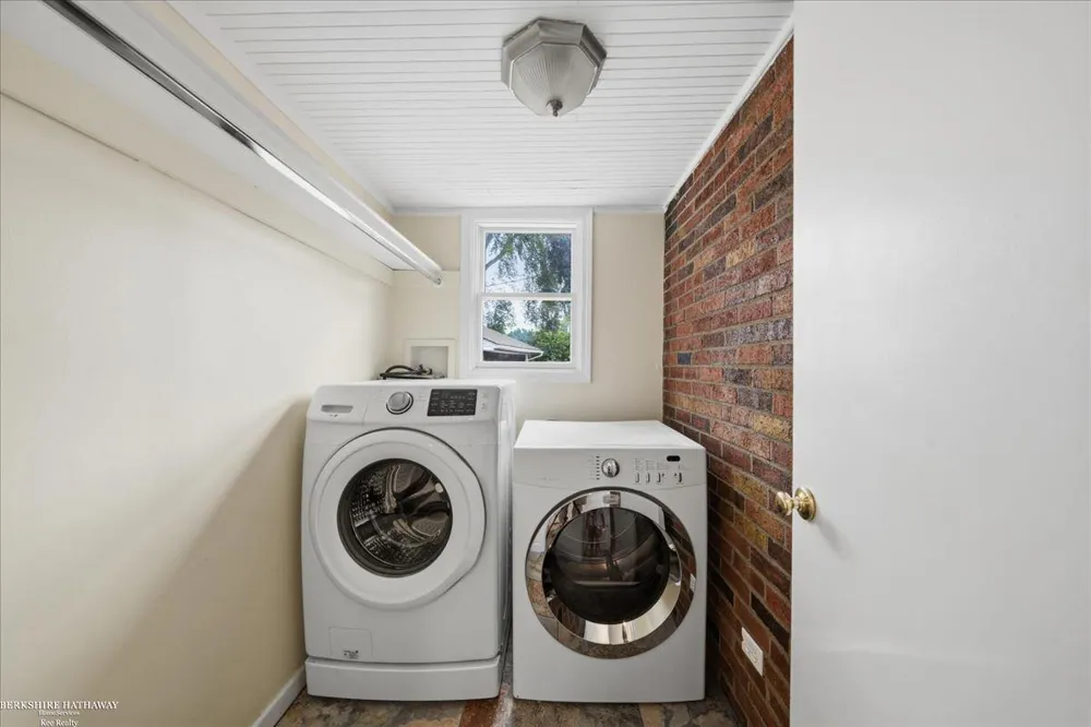 316 Chalfonte Avenue Grosse Pointe Farms City, MI 48236
