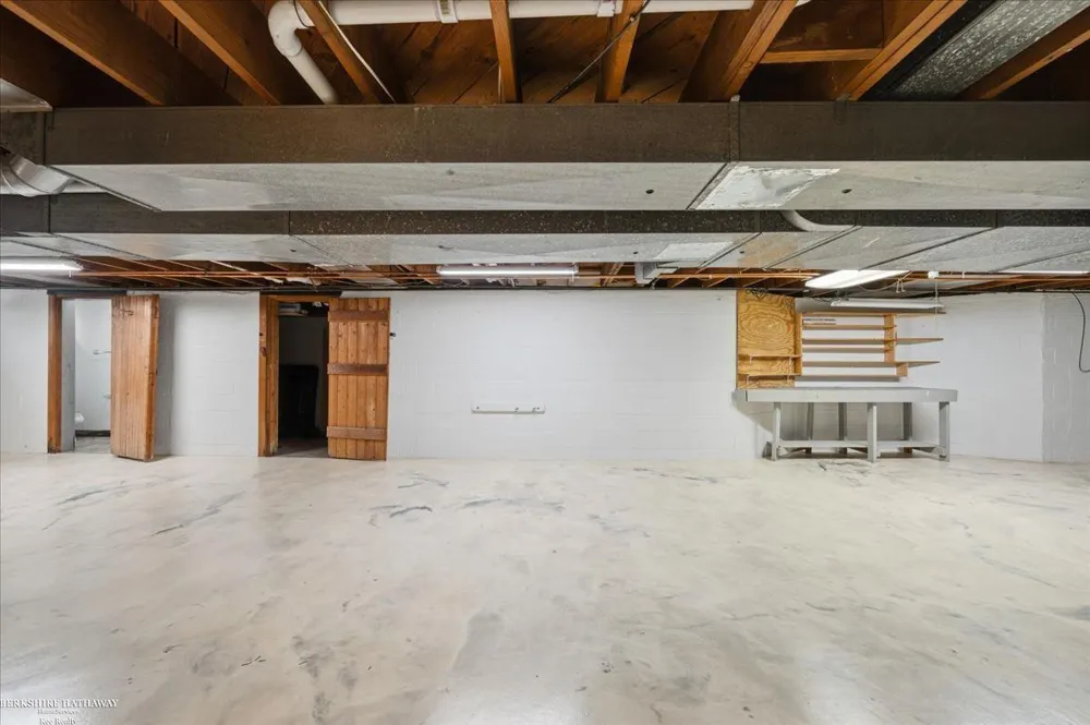 316 Chalfonte Avenue Grosse Pointe Farms City, MI 48236