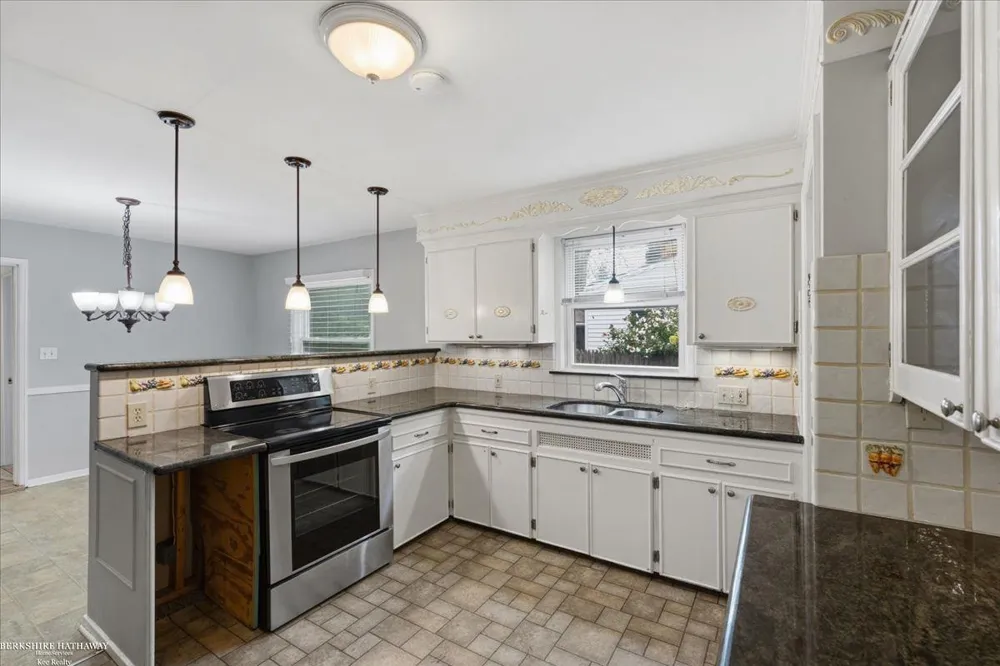 316 Chalfonte Avenue Grosse Pointe Farms City, MI 48236