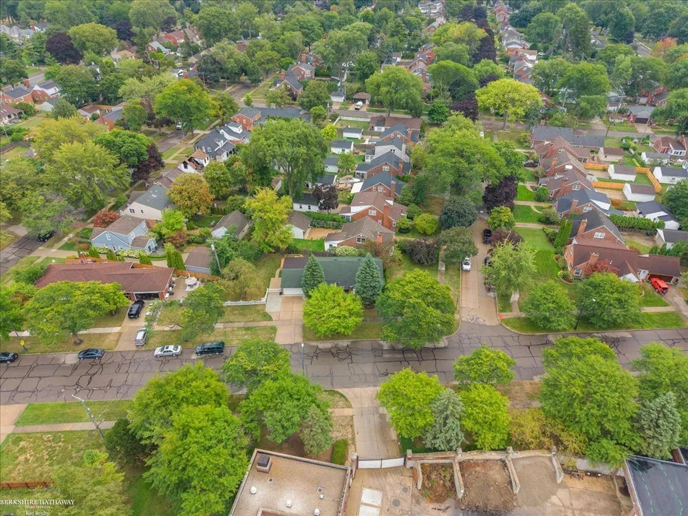 316 Chalfonte Avenue Grosse Pointe Farms City, MI 48236