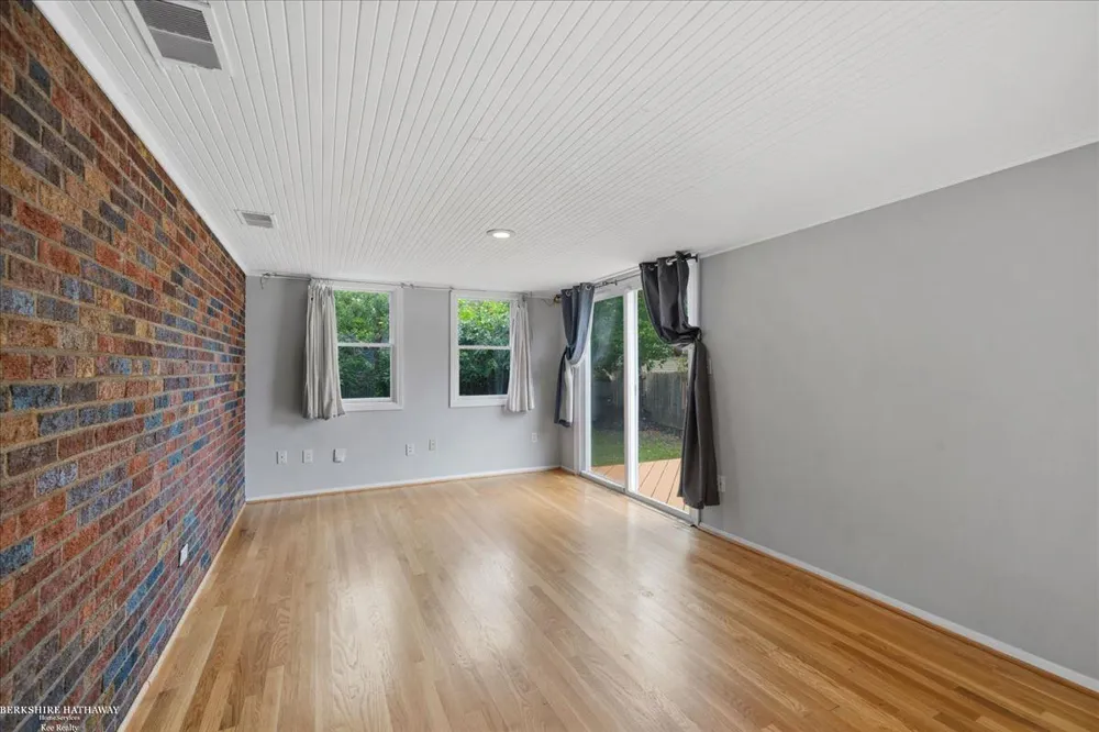 316 Chalfonte Avenue Grosse Pointe Farms City, MI 48236