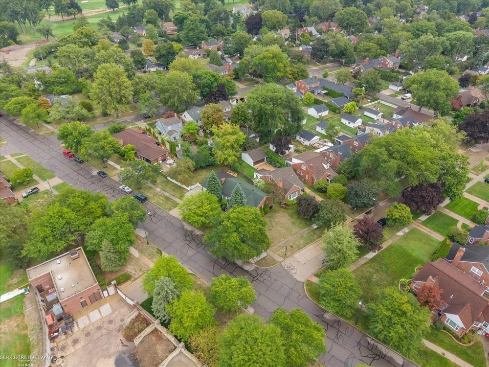 316 Chalfonte Avenue Grosse Pointe Farms City, MI 48236