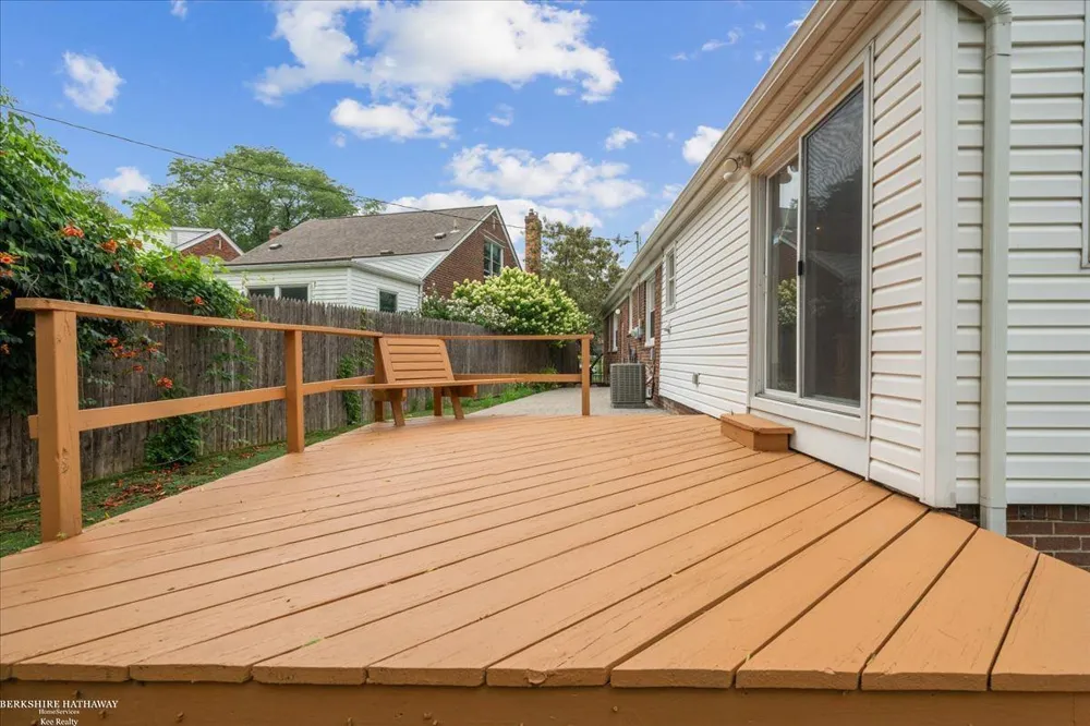 316 Chalfonte Avenue Grosse Pointe Farms City, MI 48236