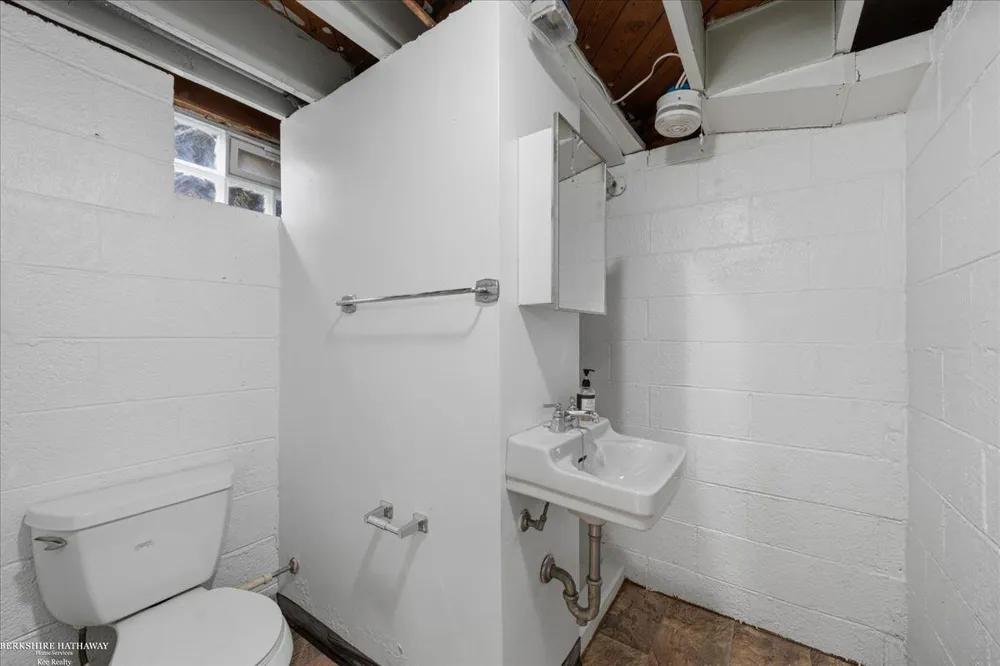 316 Chalfonte Avenue Grosse Pointe Farms City, MI 48236