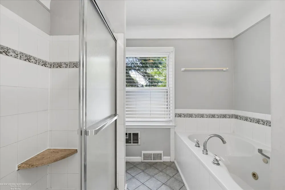 316 Chalfonte Avenue Grosse Pointe Farms City, MI 48236