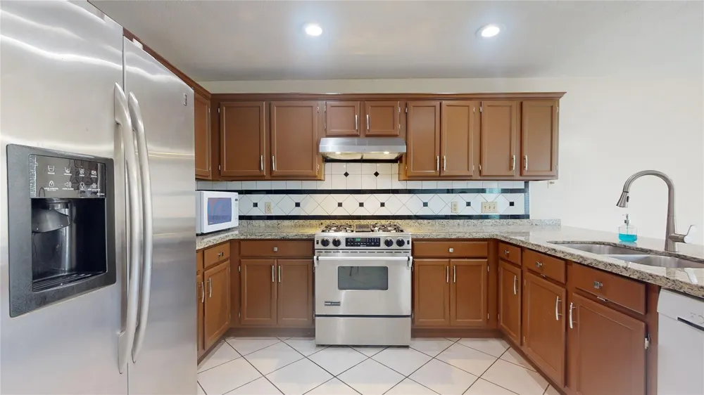 13202 Terralyn Way Sugar Land, TX 77478