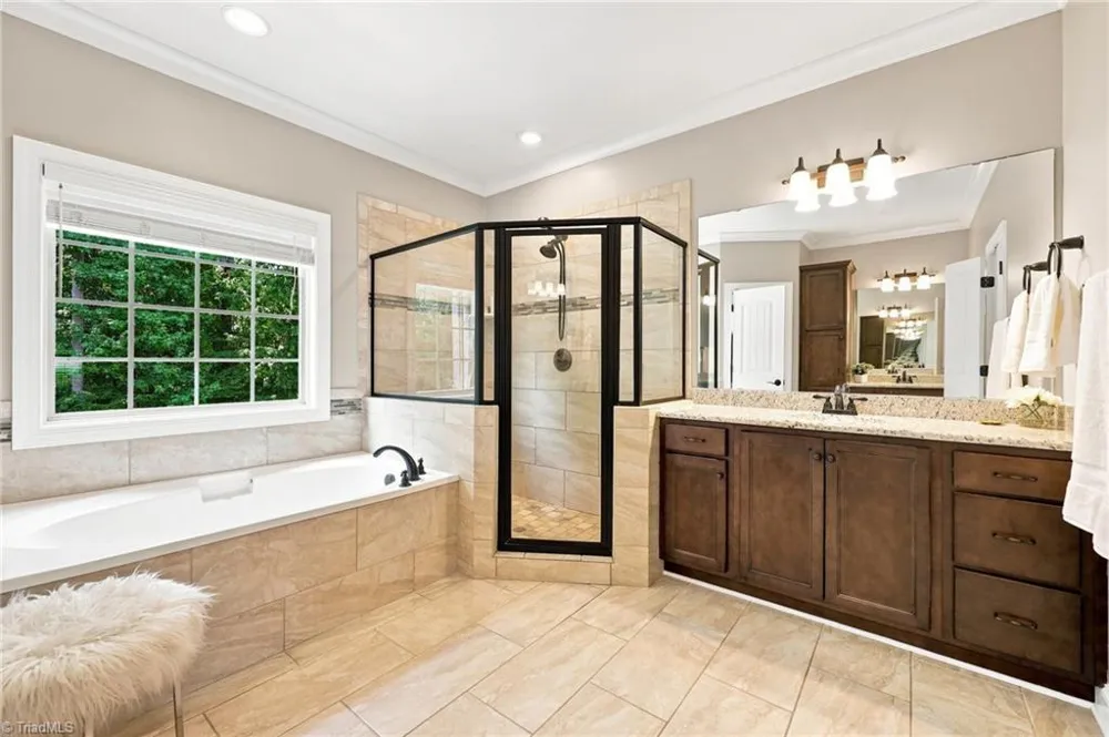 2489 Kaleigh Way Browns Summit, NC 27214
