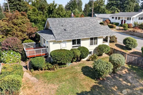 906 SW 130th Street