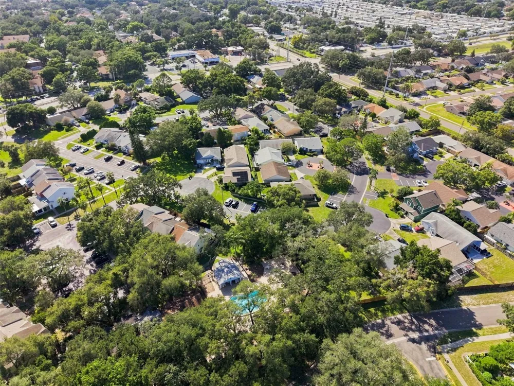 864 FRANKLIN CIRCLE Palm Harbor, FL 34683