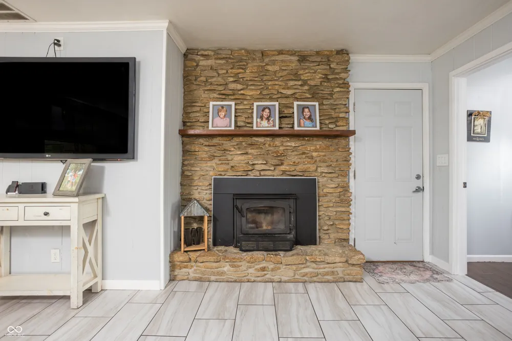 1950 John Bart Road Lebanon, IN 46052