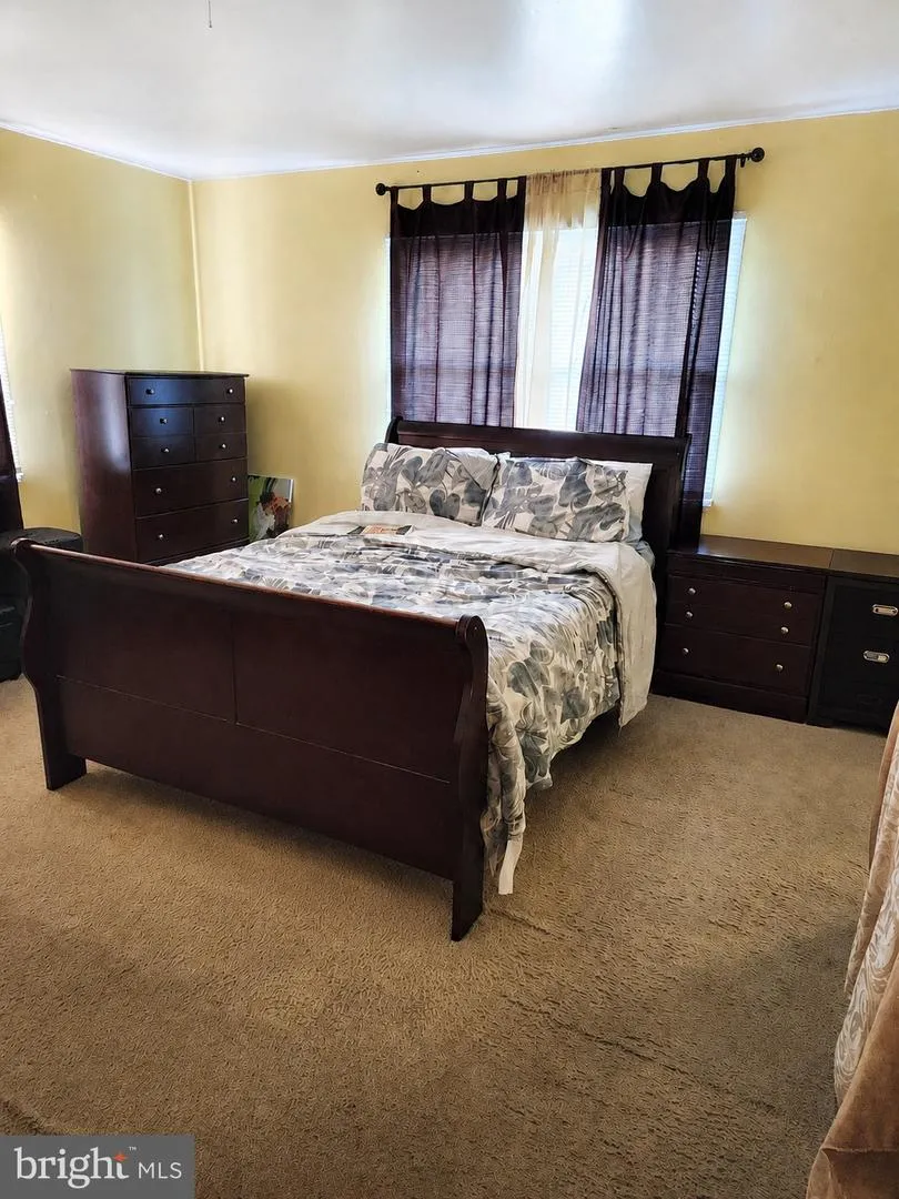 8814 TYSON ROAD Wyndmoor, PA 19038