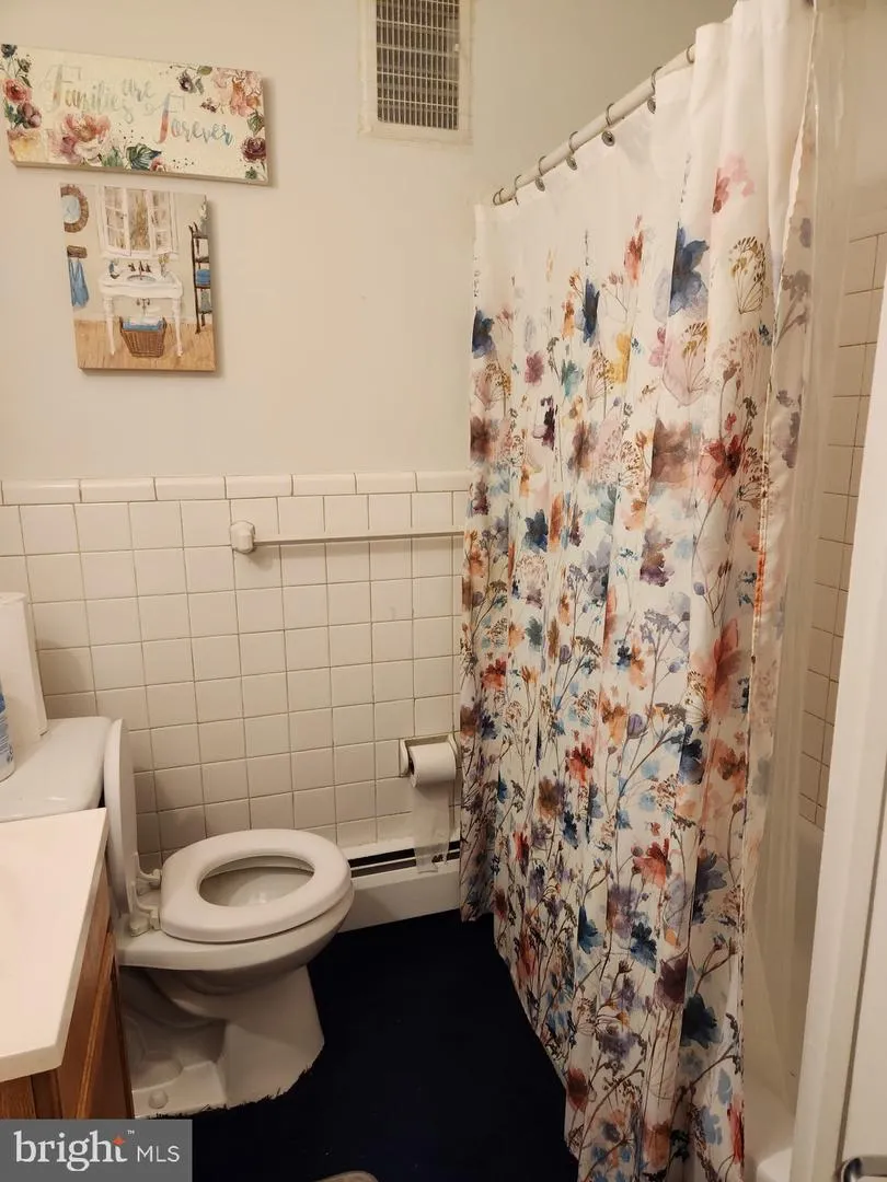 8814 TYSON ROAD Wyndmoor, PA 19038