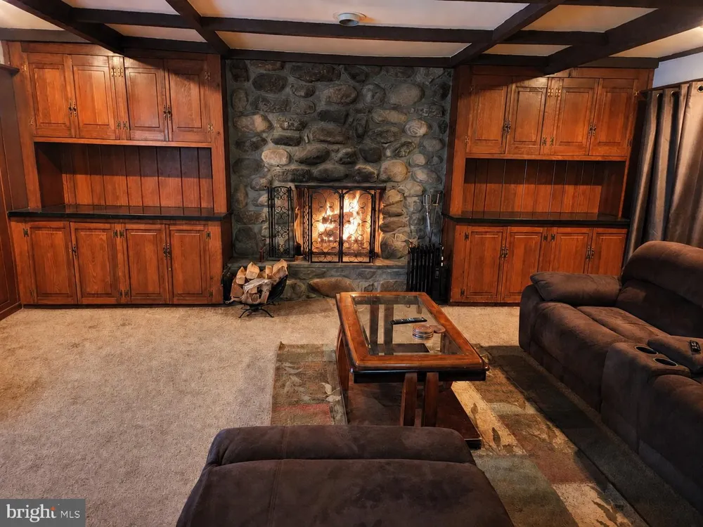 8814 TYSON ROAD Wyndmoor, PA 19038